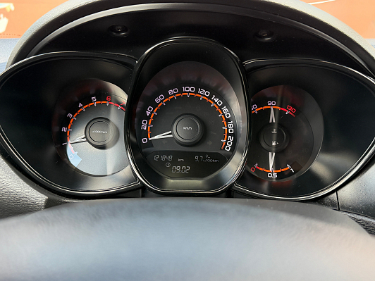 Lada (ВАЗ) Vesta Comfort, 2020 года, пробег 122000 км