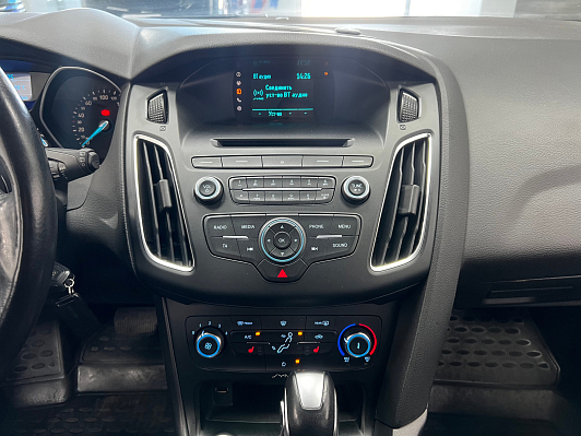 Ford Focus SYNC Edition, 2015 года, пробег 98246 км