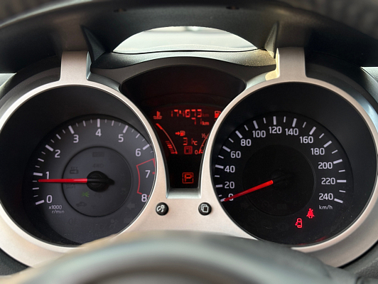 Nissan Juke SE+ Perso, 2014 года, пробег 174873 км