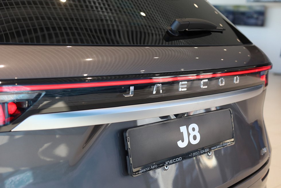 Jaecoo J8 Престиж +, серебряный