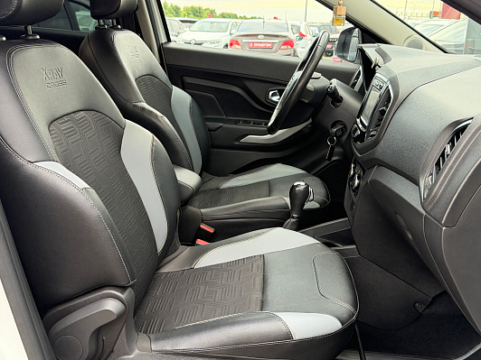 Lada (ВАЗ) XRAY Luxe Prestige, 2019 года, пробег 148000 км