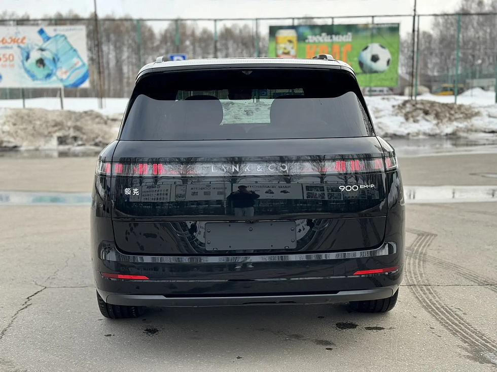 Lynk & Co 900 Ultra (6 seats), черный