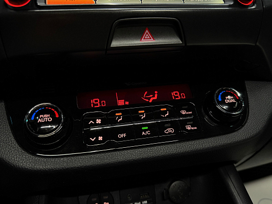 Kia Sportage Premium, 2012 года, пробег 216602 км