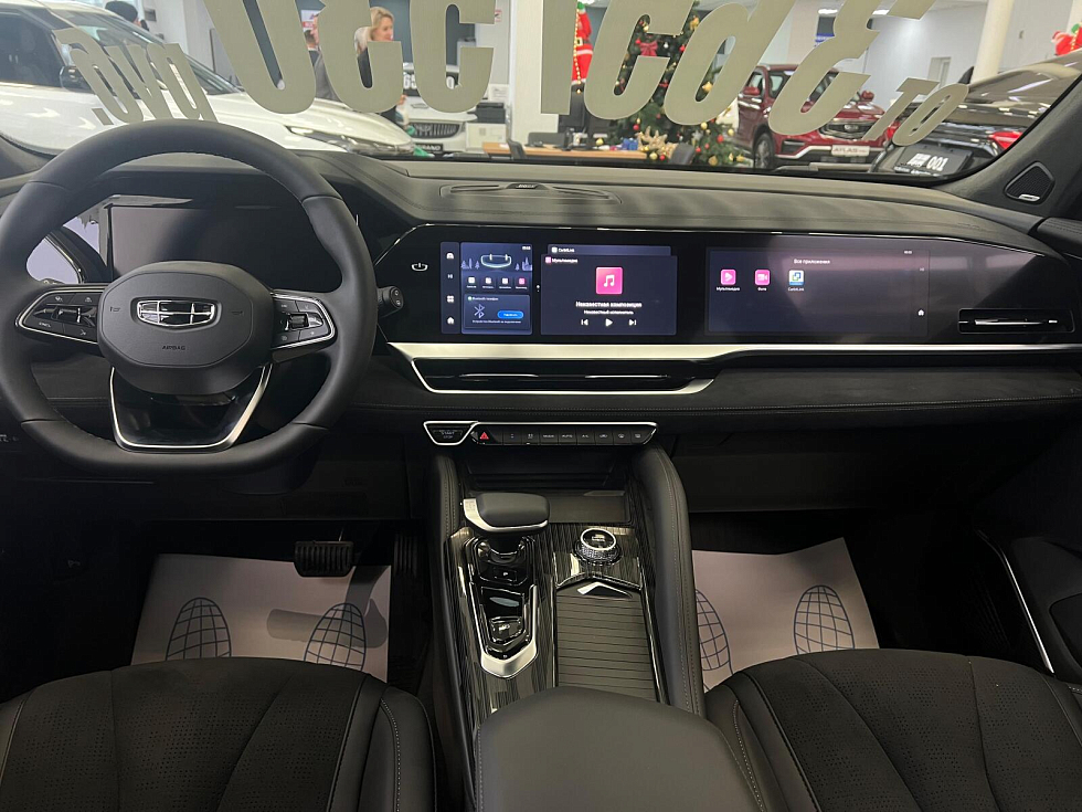 Geely Monjaro Люкс (2023-2025), черный