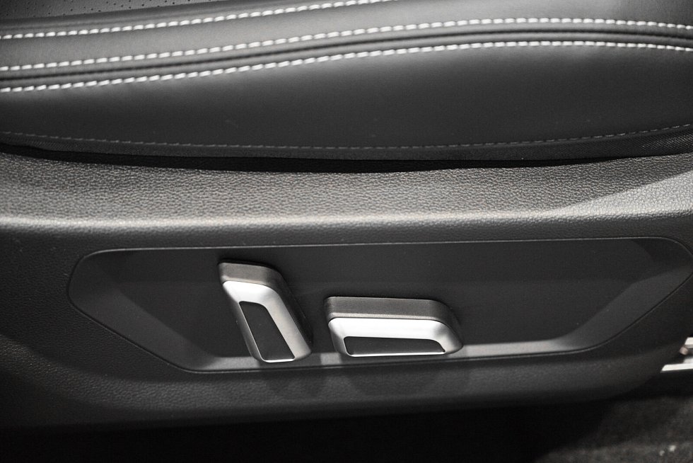 Haval Jolion Премиум, серый