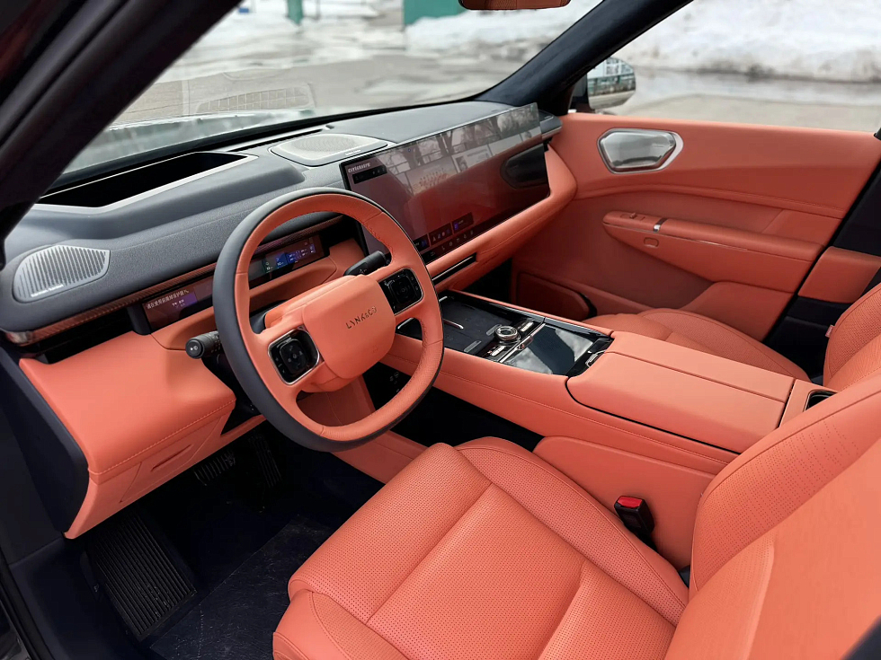 Lynk & Co 900 Ultra (6 seats), черный