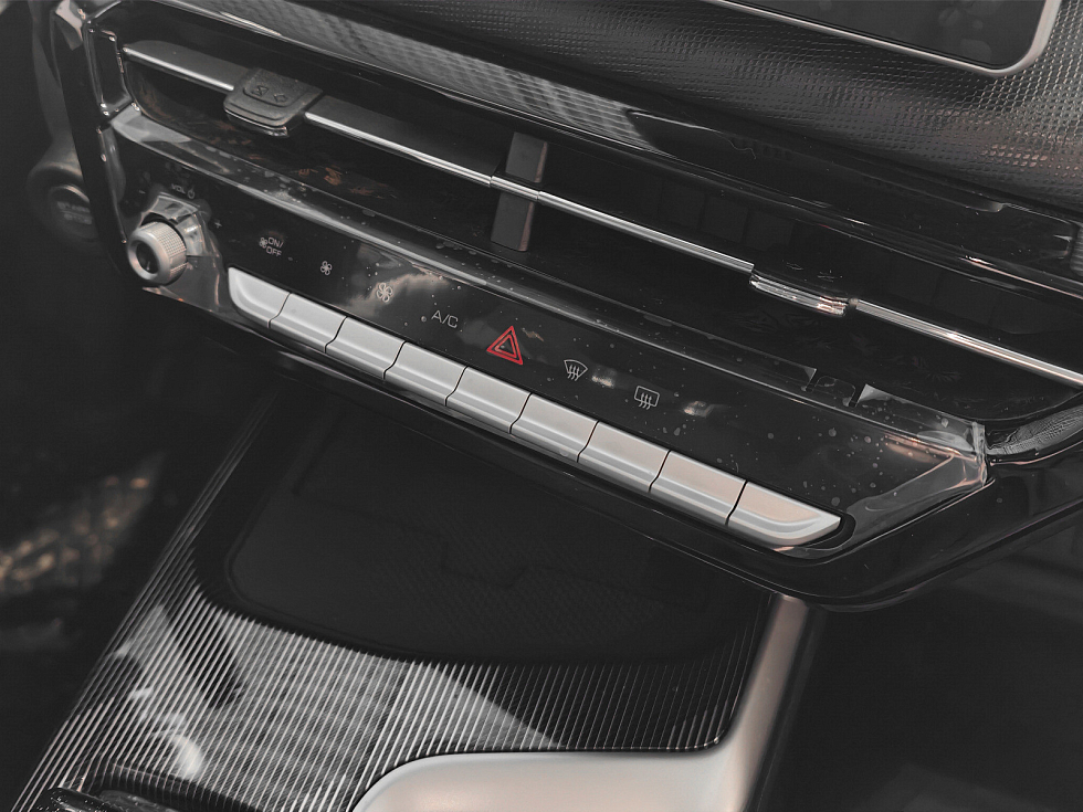 Haval Jolion Оптимум, черный