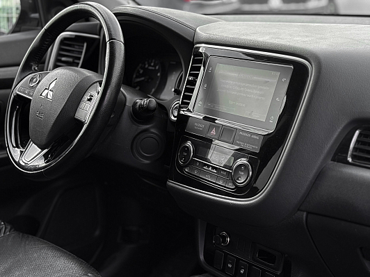 Mitsubishi Outlander Instyle, 2018 года, пробег 106997 км