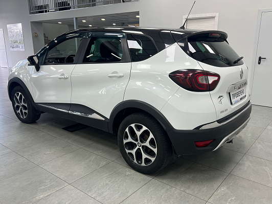 Renault Kaptur Style, 2017 года, пробег 109000 км