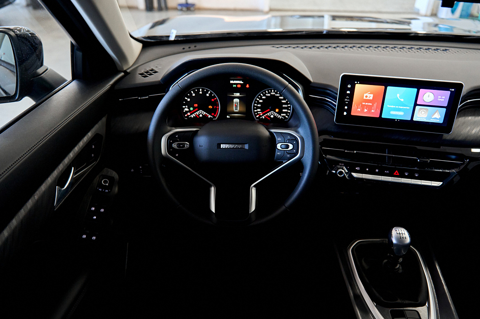 Haval Jolion Премиум, черный