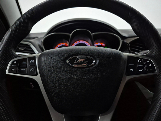 Lada (ВАЗ) Vesta Luxe Prestige, 2019 года, пробег 84533 км