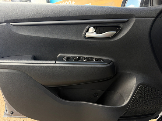 Kia Rio Luxe, 2019 года, пробег 127207 км