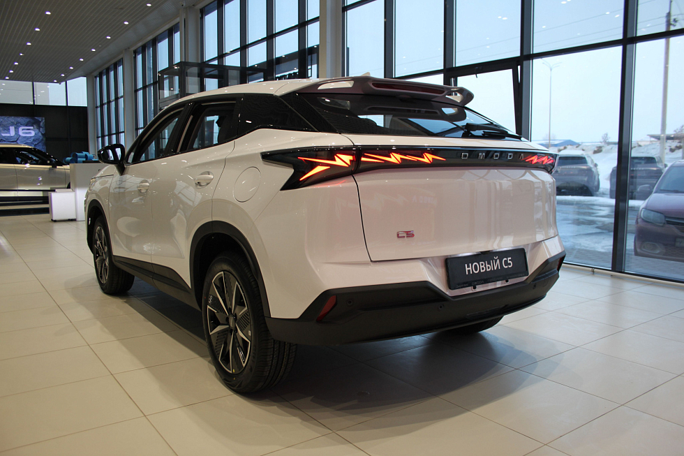 Omoda C5 Драйв, белый