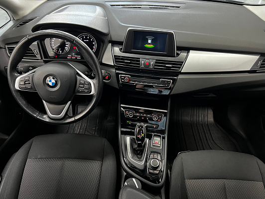 BMW 2 серии Active Tourer 218i Advantage Plus, 2019 года, пробег 76774 км