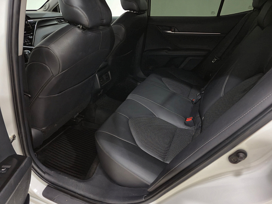 Toyota Camry GR Sport, 2021 года, пробег 51409 км