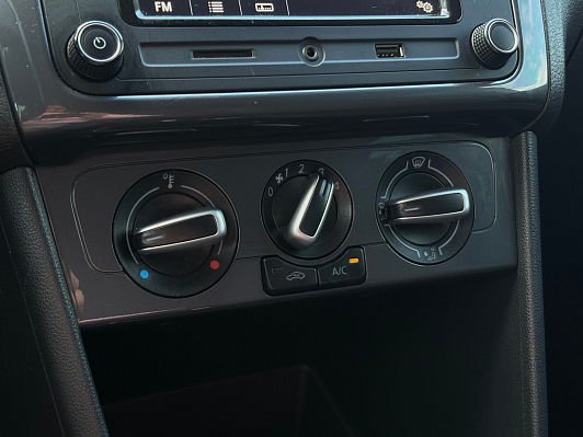 Volkswagen Polo SELECT, 2020 года, пробег 76668 км