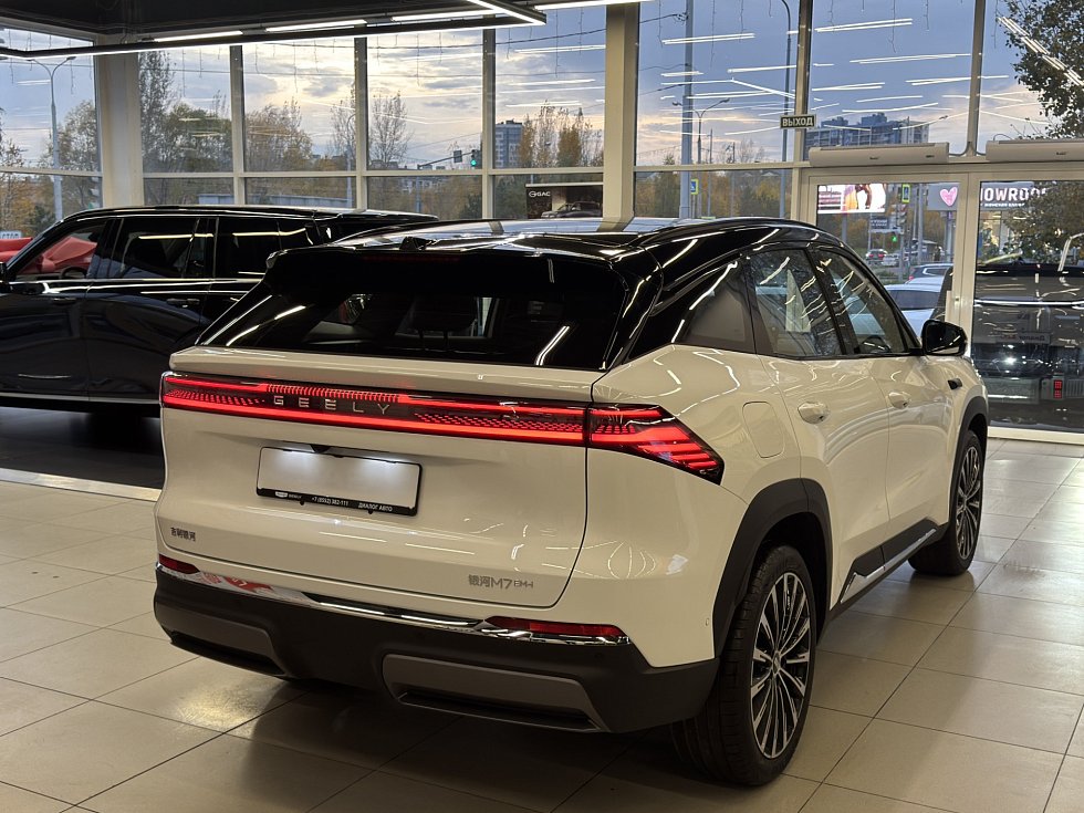 Geely Galaxy M7 Starship, белый