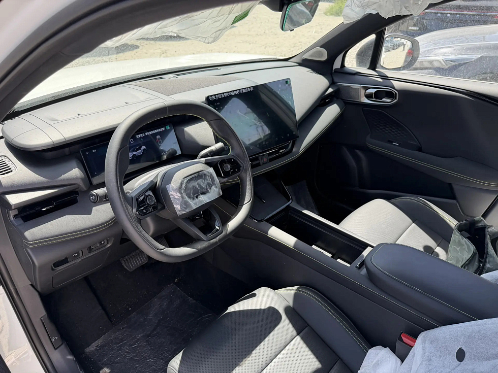 Lynk & Co 06 Ultra, белый