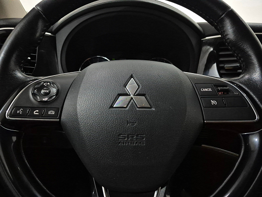 Mitsubishi Outlander Intense+, 2017 года, пробег 155312 км