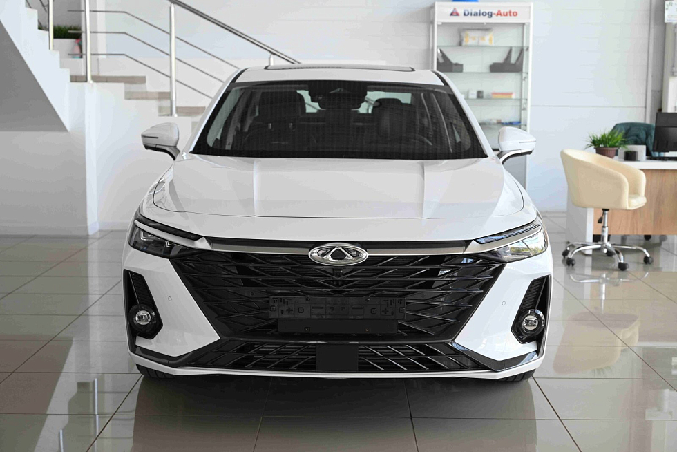 Chery Arrizo 8 Ультра Черный / Ultra Black, белый