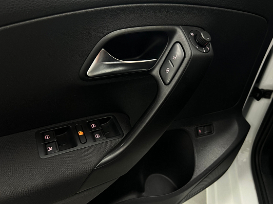 Volkswagen Polo Comfortline, 2020 года, пробег 111123 км