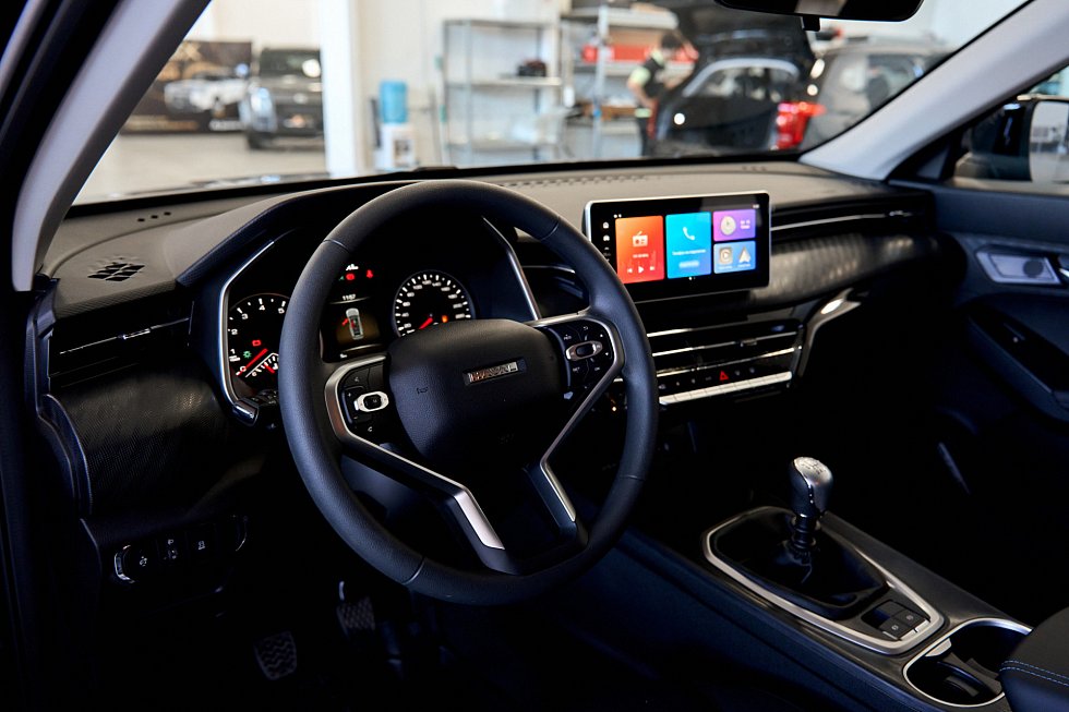 Haval Jolion Техно+, черный