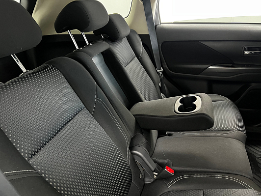 Mitsubishi Outlander, 2020 года, пробег 76625 км