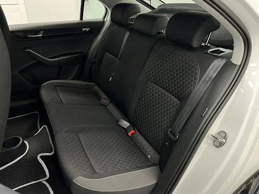 Skoda Rapid Ambition, 2017 года, пробег 169000 км