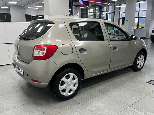 Renault Sandero, 2015 года, пробег 141377 км