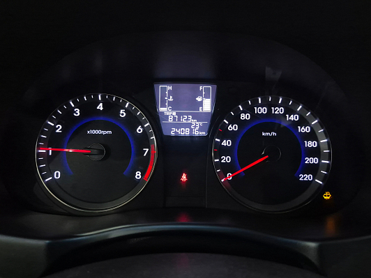 Hyundai Solaris Active, 2016 года, пробег 240812 км