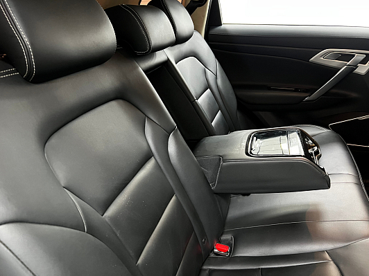 Geely Atlas Luxury, 2019 года, пробег 141981 км