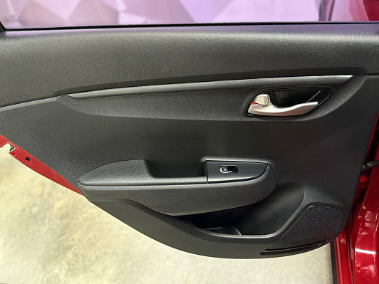Kia Rio, 2018 года, пробег 88763 км