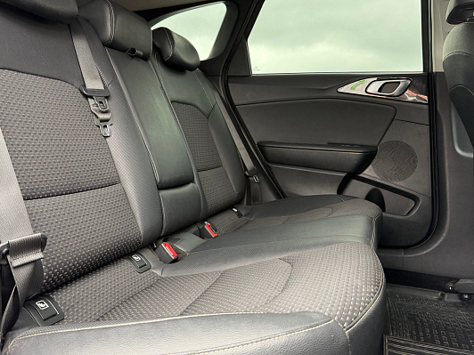 Kia Ceed Prestige, 2020 года, пробег 171082 км