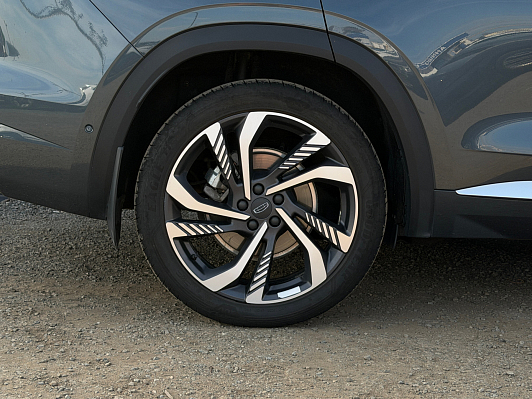 Geely Monjaro, 2024 года, пробег 44000 км