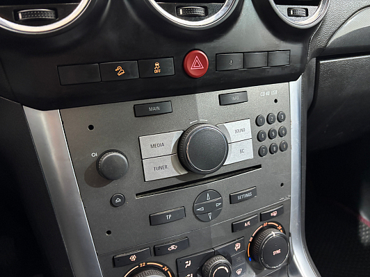 Opel Antara Enjoy, 2014 года, пробег 176978 км