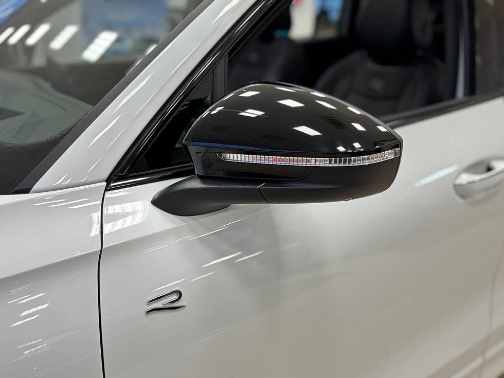 Volkswagen Tiguan R-Line Smart Leadership, белый