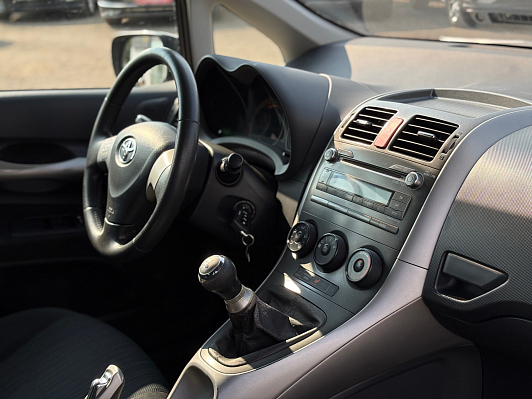 Toyota Auris, 2008 года, пробег 204203 км