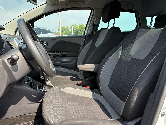 Renault Kaptur Style, 2016 года, пробег 139850 км