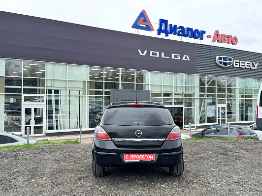 Opel Astra, 2014 года, пробег 233467 км