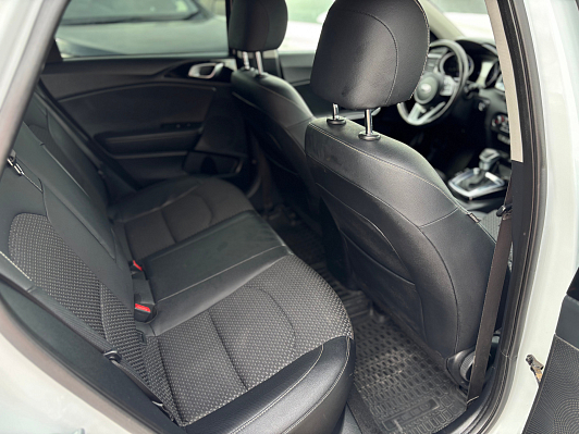 Kia Ceed Prestige, 2019 года, пробег 59816 км
