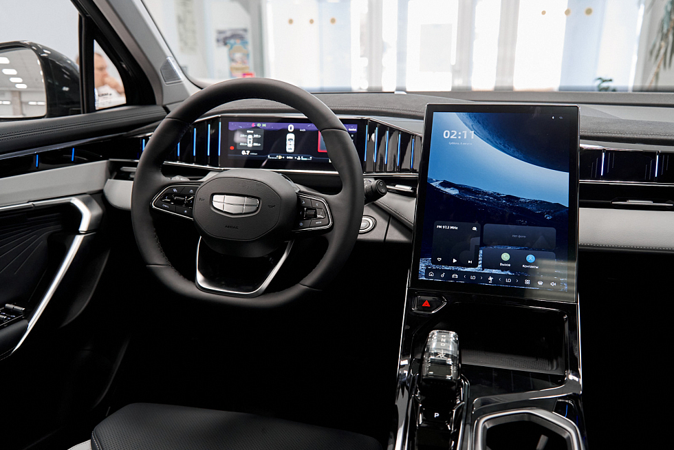 Geely Atlas Flagship, зеленый