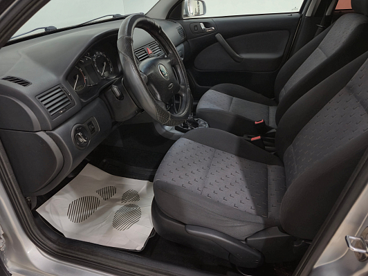 Skoda Octavia, 2008 года, пробег 357226 км