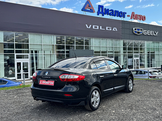 Renault Fluence, 2011 года, пробег 302000 км