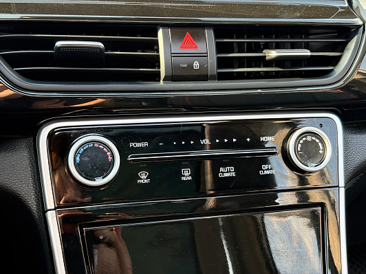 Kia Seltos Premium Edition, 2024 года, пробег 27105 км