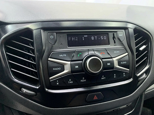 Lada (ВАЗ) Vesta Comfort, 2019 года, пробег 104929 км