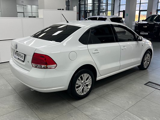 Volkswagen Polo Comfortline, 2015 года, пробег 91392 км