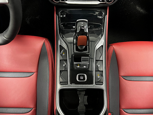 FAW Bestune T77 Luxury (DCT), 2023 года, пробег 80770 км