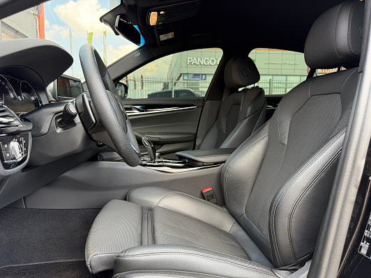 BMW 5 серии 520d Sport Line, 2018 года, пробег 124000 км