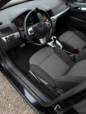 Opel Astra, 2014 года, пробег 233467 км