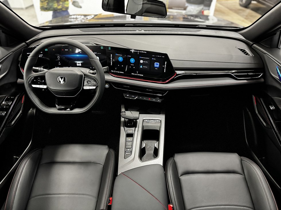 Changan CS35 Max Комфорт, серый